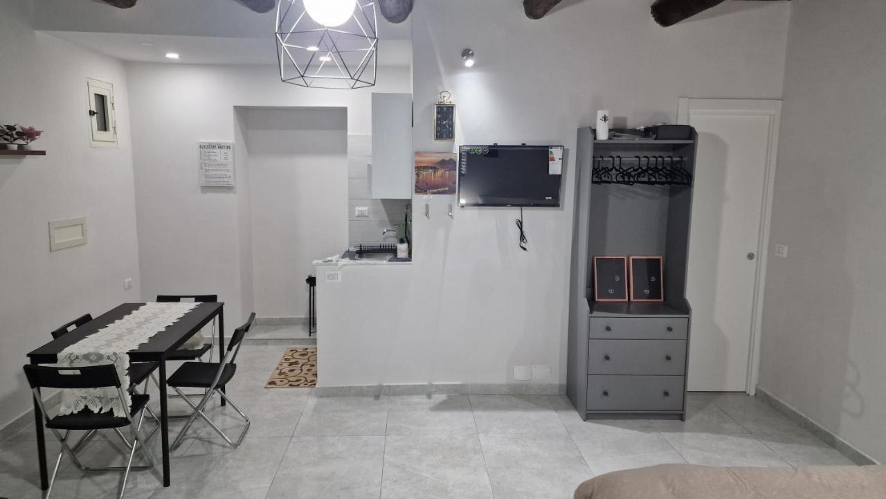 Vincent'S House Apartment เนเปิลส์ ภายนอก รูปภาพ