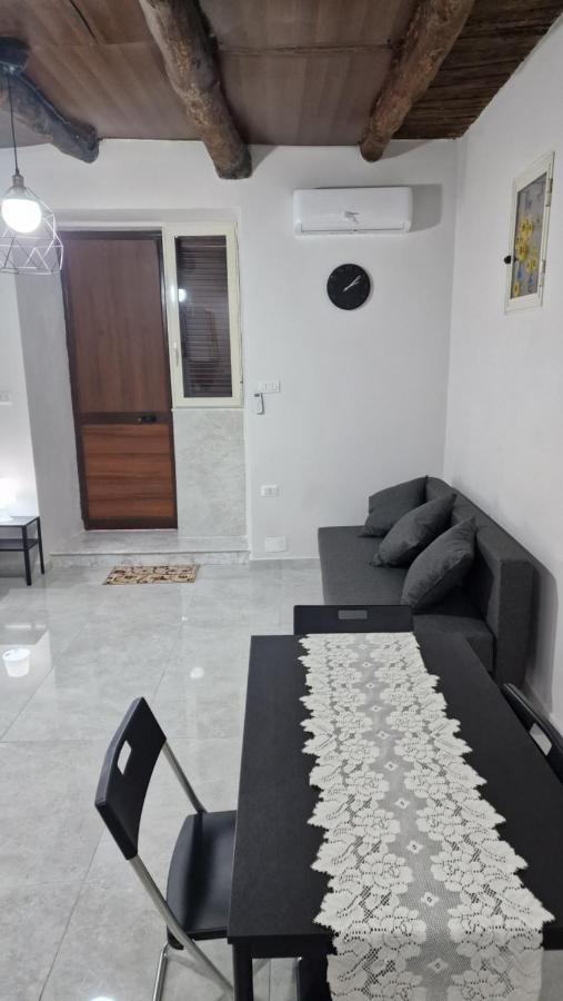Vincent'S House Apartment เนเปิลส์ ภายนอก รูปภาพ