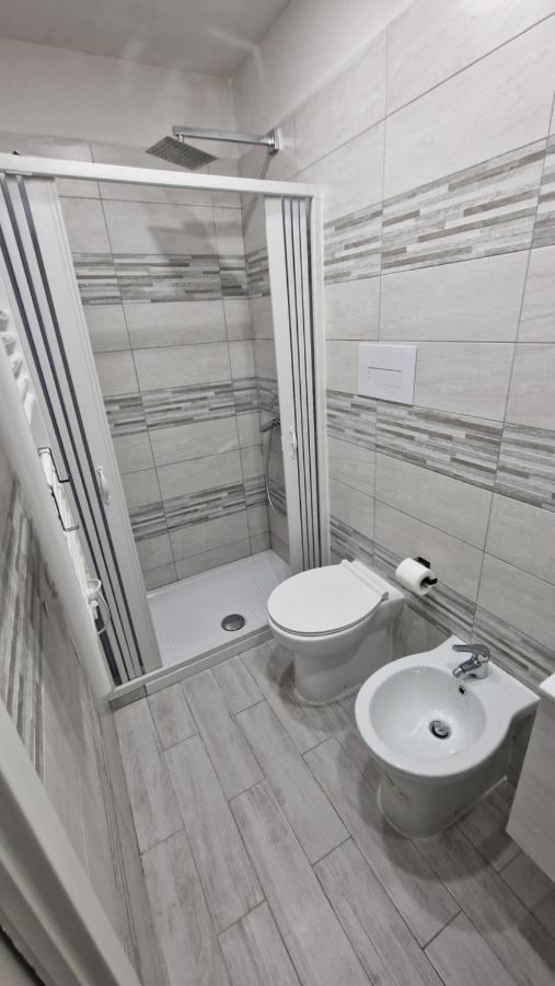 Vincent'S House Apartment เนเปิลส์ ภายนอก รูปภาพ