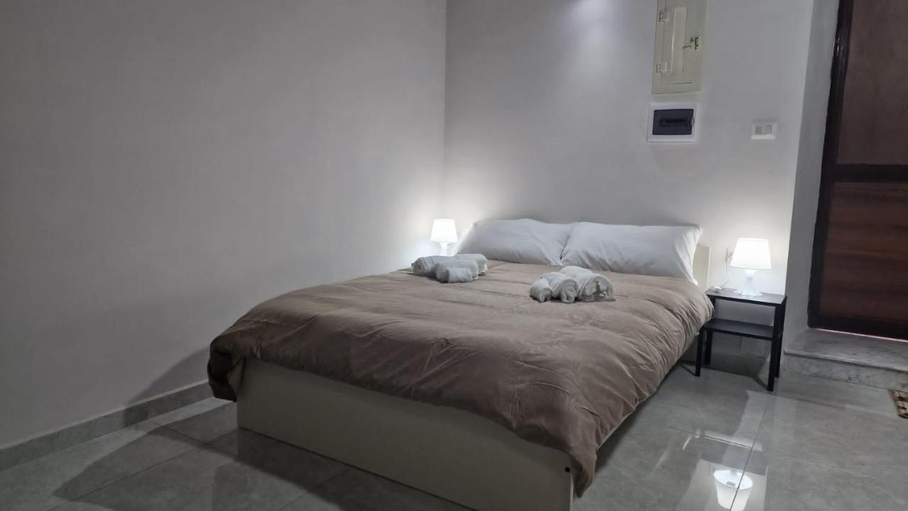 Vincent'S House Apartment เนเปิลส์ ภายนอก รูปภาพ