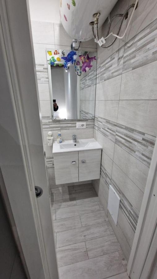 Vincent'S House Apartment เนเปิลส์ ภายนอก รูปภาพ