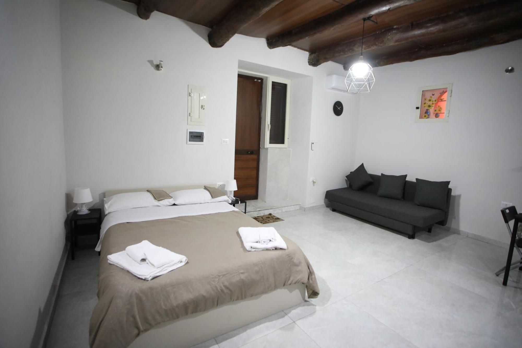 Vincent'S House Apartment เนเปิลส์ ภายนอก รูปภาพ