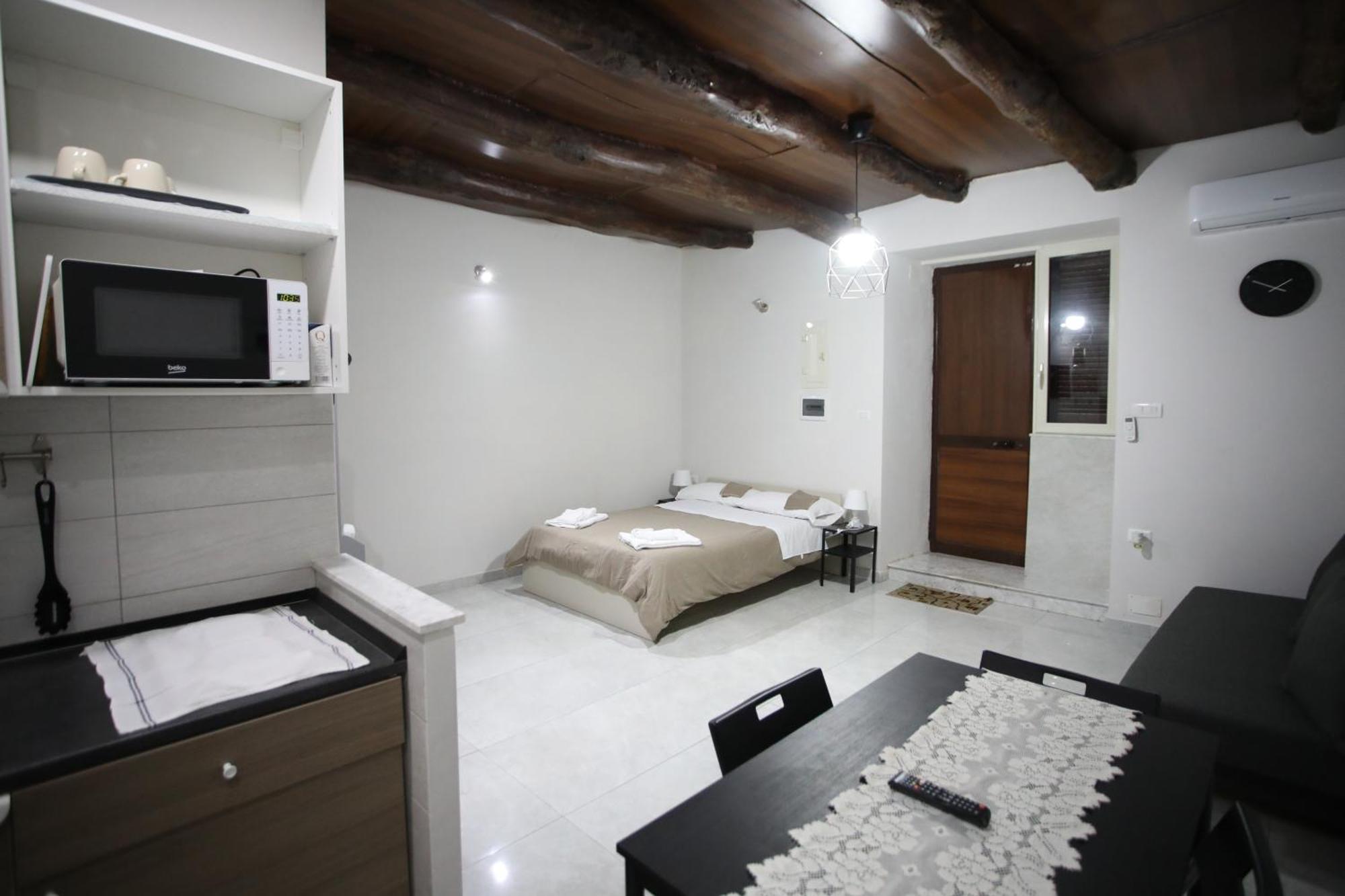 Vincent'S House Apartment เนเปิลส์ ภายนอก รูปภาพ